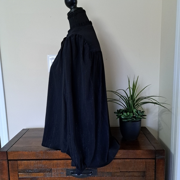 DKNY Women's Lurex Blouse Black Long Sleeve Ruffle Top Medium NWOT - Picture 4 of 12